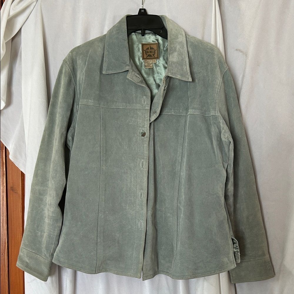 A.M.I. Women's vintage Leather Jacket in Soft light teal